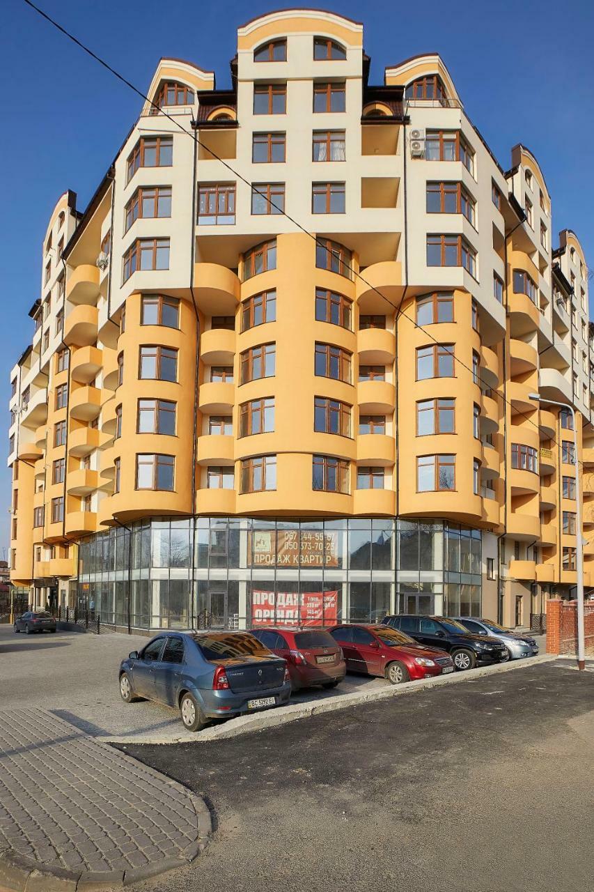 Luxury Apartament 2 Truskavets Exterior photo